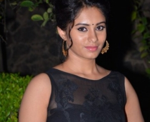 Actress Deepa Sannidhi New Stills